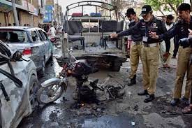 Blast hits police mobile 0in Quetta kills four, 15 injured