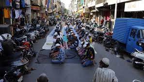 Uttar Pradesh Police book nearly 2,000 people for offering namaz on road