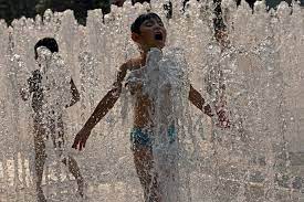 Shanghai records hottest May day in 100 years