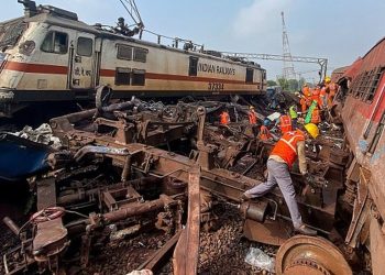 India: At least 300 killed, 1000 injured in a horrific three-train collision