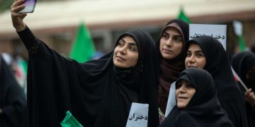 Iran debates new penalties for veil violations