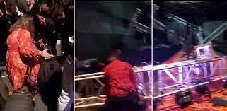 24-year-old model killed on ramp as lighting truss falls on her