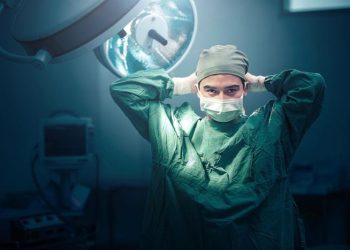 Abbottabad: Doctor damages eye in surgical mistakes