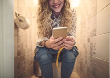Study finds using phone on toilet may lead to health issues
