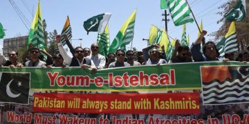 PM, army top brass highlight India’s repression in IIOJK on Youm-e-Istehsal Kashmir