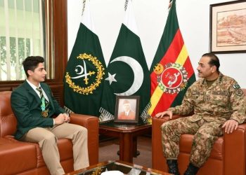 COAS congratulates junior world squash champion Hamza Khan