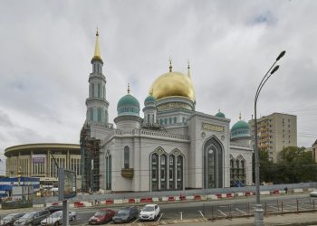 Russia introduces Islamic banking