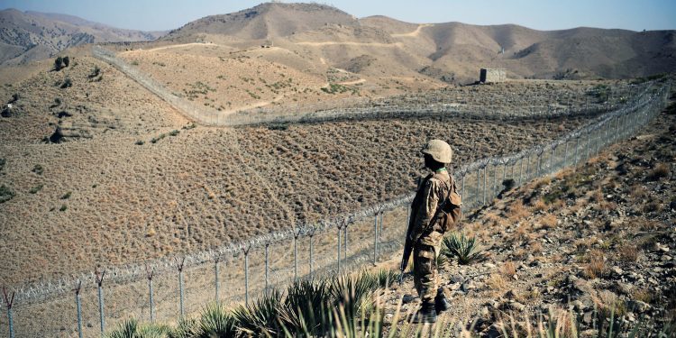 4 solders martyrd, 12 terrorists killed in counter-attack near Pak-Afghan border