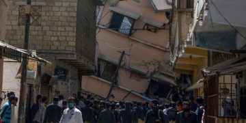 Three killed as under-construction building collapses in Karachi