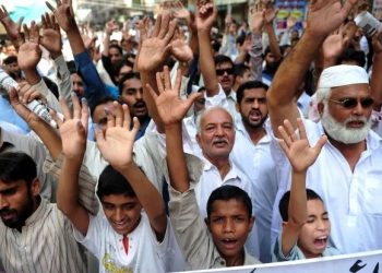 Govt drops electricity bomb on Karachiites