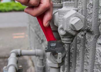 Non-filers to face electricity, gas disconnection, FBR