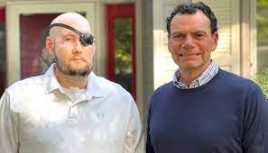 American surgeons successfully perform world’s first eye transplant