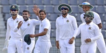 Bangladesh near victory as New Zealand fail trial by spin
