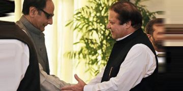 Nawaz Sharif meets Chaudhry Shujaat after 15 years