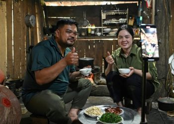 Fed up with poor pay, Vietnam workers turn to TikTok