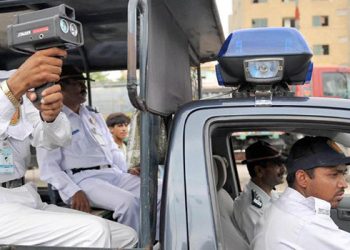 Karachi Traffic police issue ‘record’ 9,555 fines in a day