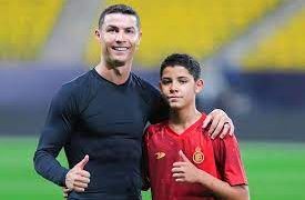 Ronaldo boasts his free kick skills to son
