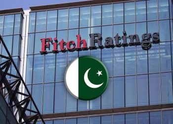 Fitch highlights default risks as uncertainty grips Pakistan following polls
