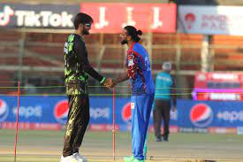 Imad advises Shaheen Afridi to prioritise nation over personal gains