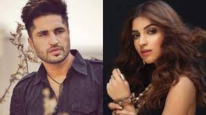 Kinza Hashmi ready to join Jassie Gill for big screen debut