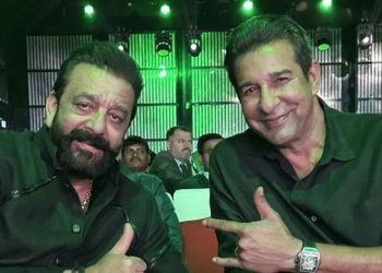 Sanjay Dutt calls Wasim Akram ‘god of cricket’