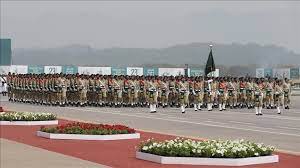 Armed forces show military might on Pakistan Day