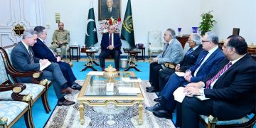 PM Shehbaz invites French companies to invest in Pakistan