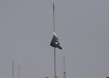 Pakistan observes day of mourning over death of Irani President 