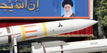 Iran imposes sanctions on US, UK over