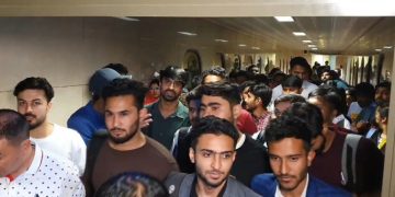 Over 300 Pakistani students return after evacuation from Bishkek