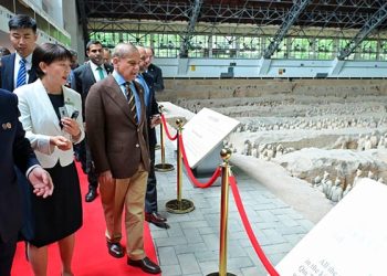PM Shehbaz visits historical Chinese Terracotta Warriors of Xi’an