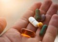 Daily multivitamins may not promote longevity, study finds