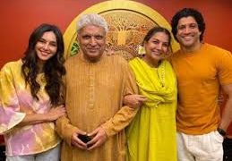 I felt ‘betrayed’ when father Javed Akhtar married to Shabana Azmi, says Farhan Akhtar