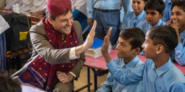 US CG visits northern Sindh to strengthen ties with Pakistan and support economic development