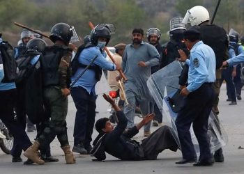 US lawmakers, Amnesty International call to end use of “excessive force” against PTI protesters