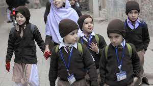 Sindh Govt eases dress code for school students in winter season