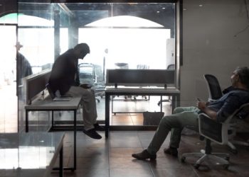 Slow internet service in Pakistan forces international companies to relocate operations