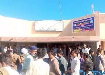 Sanghar: Sit-in protest continues on second day against killing of 3 persons
