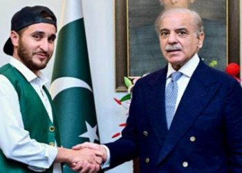 PM grants Rs2.5m aid to footballer Muhammad Riaz