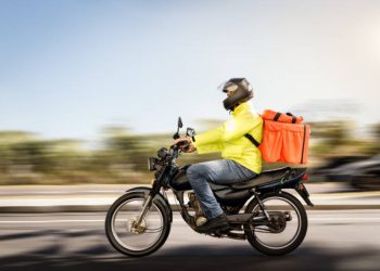 Karachi police expose uncover drug smuggling method via bike rider