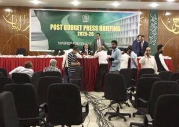 Journalists boycott post-budget pressor for skipping finance bill briefing