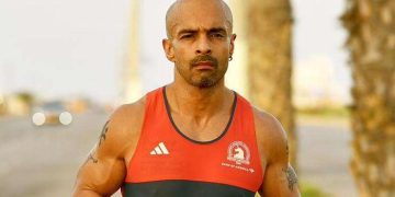 Pakistani athlete Faisal Shafi runs into record book at Sydney Marathon