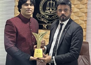 Dr. Umair Haroon receives prestigious award for contribution to legal , scientific awareness through media