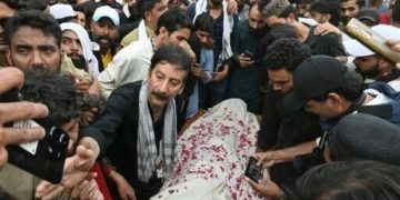 Govt holds talks with AJK action committee on ongoing protests