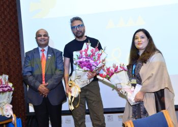 Bilal Maqsood thrills kids and old with comic characters, stories, songs