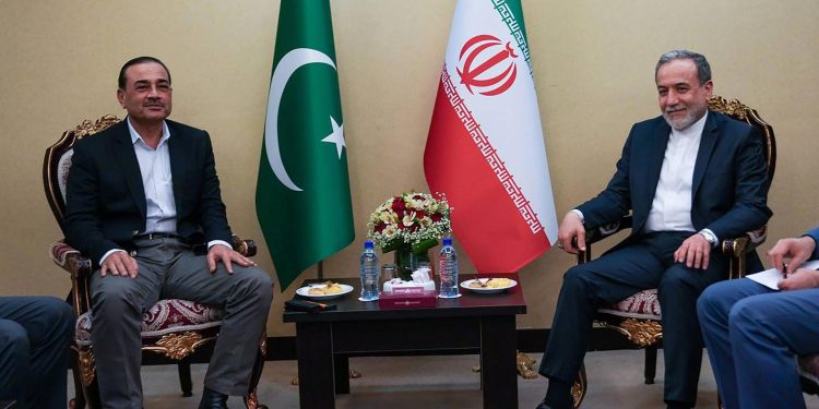 CDF Asim Munir stresses dialogue, de-escalation in three-day Iran visit