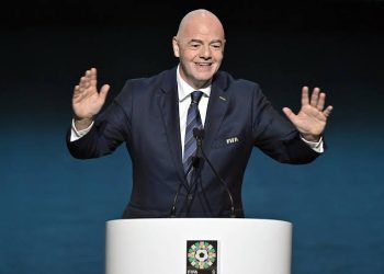 Call for Infantino to resign comes amid wave of support